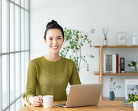 ノマドワーカーに向いてる人の特徴は？メリットやおすすめの職種を解説