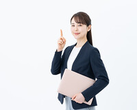 Swiftフリーランスになるには？単価相場と案件の獲得方法を解説