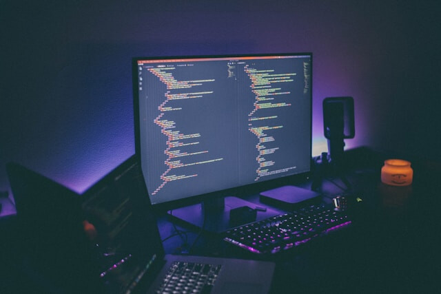 プログラミング作業を進めるイメージ